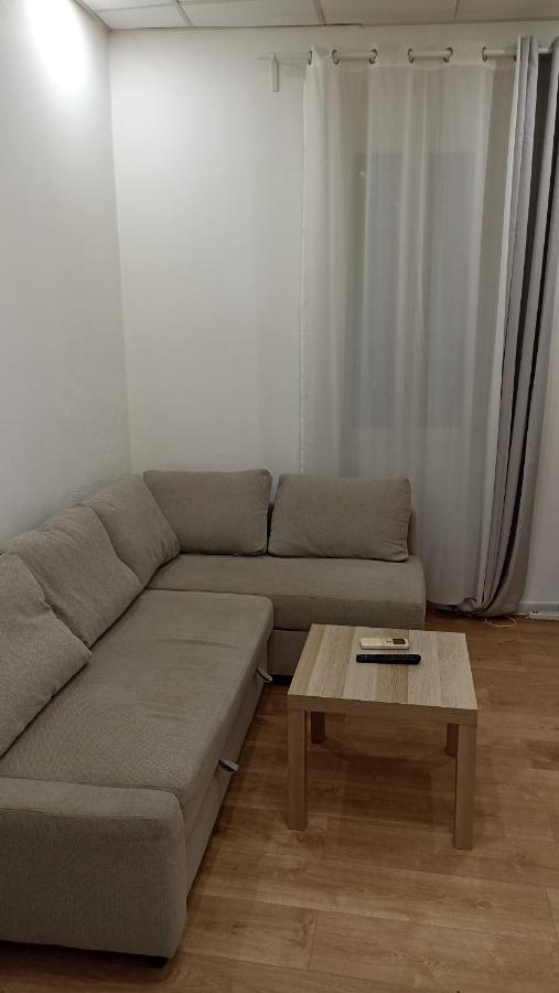 Studio Neuf Climatise Avec Terrasse #4 تولون المظهر الخارجي الصورة