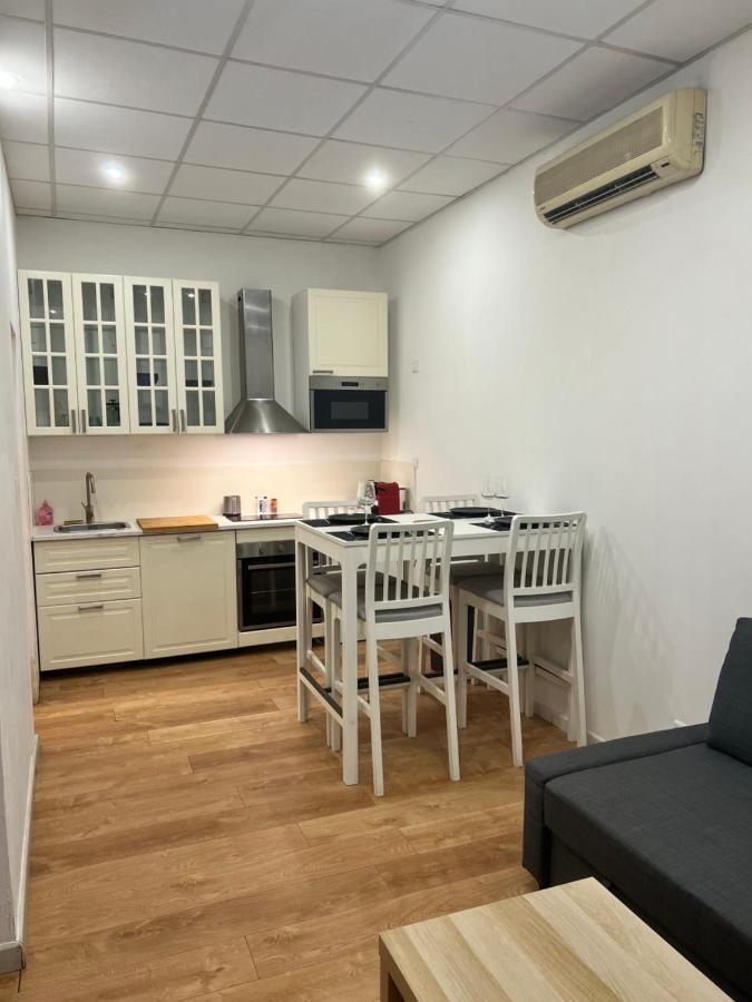 Studio Neuf Climatise Avec Terrasse #4 تولون المظهر الخارجي الصورة