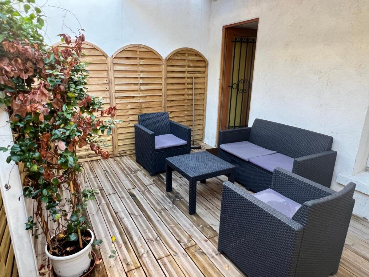 Studio Neuf Climatise Avec Terrasse #4 تولون المظهر الخارجي الصورة
