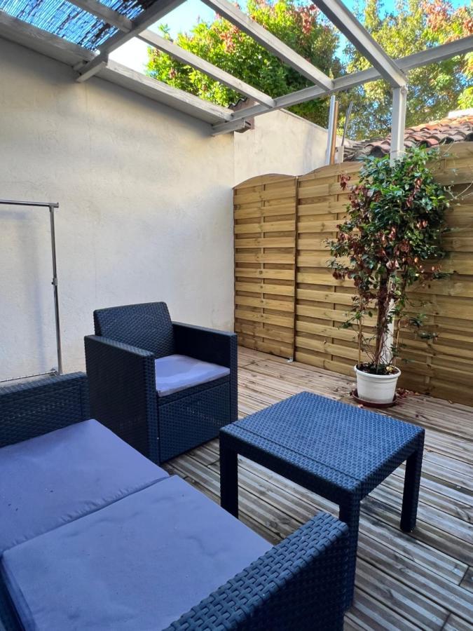 Studio Neuf Climatise Avec Terrasse #4 تولون المظهر الخارجي الصورة